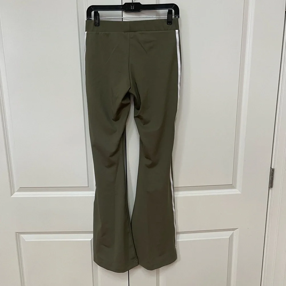 Adicolor Flared Leggings form Adidas - Picture 4 of 6